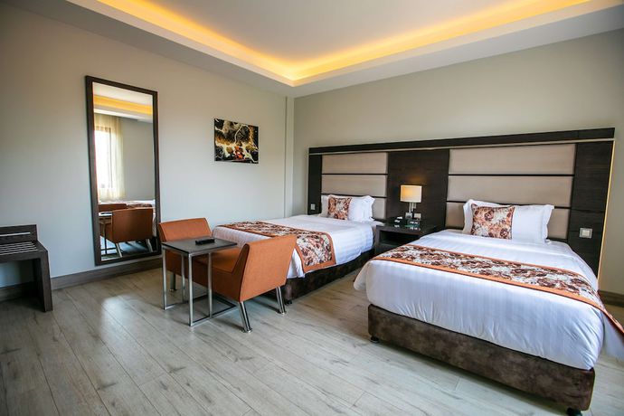 Imagen de la habitación del Hotel Best Western Plus The Athena Hotel. Foto 2