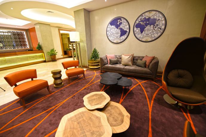 Imagen de los interiores del Hotel Best Western Plus The Athena Hotel. Foto 15