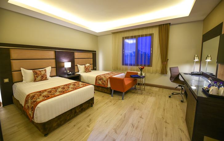 Imagen de la habitación del Hotel Best Western Plus The Athena Hotel. Foto 11