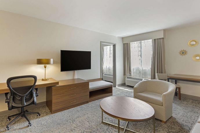Imagen de la habitación del Hotel Best Western Plus The Charles. Foto 9