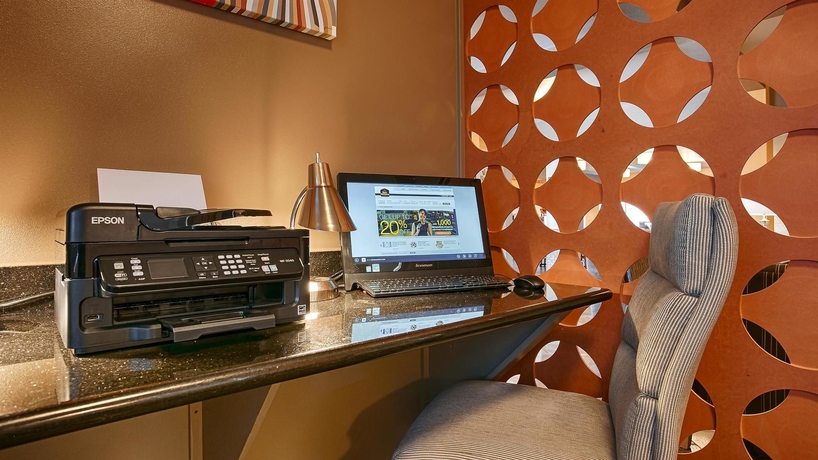 Imagen de los interiores del Hotel Best Western Plus The Four Corners Inn. Foto 13