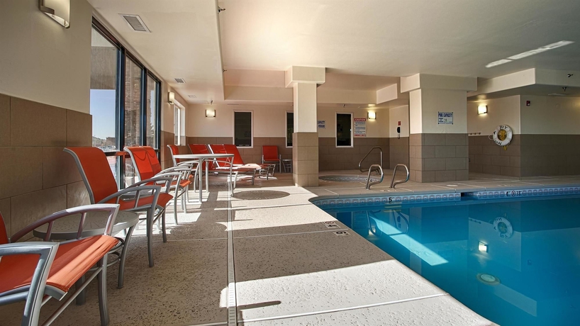Imagen de la piscina del Hotel Best Western Plus The Four Corners Inn. Foto 16
