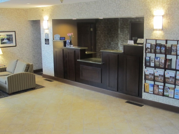 Imagen de los interiores del Hotel Best Western Plus The Inn and Suites at the Falls. Foto 17