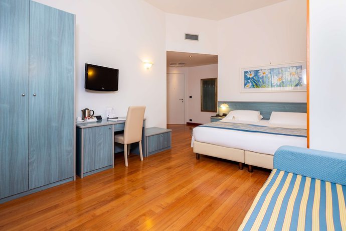 Imagen de la habitación del Hotel Best Western Plus Tigullio Royal. Foto 2