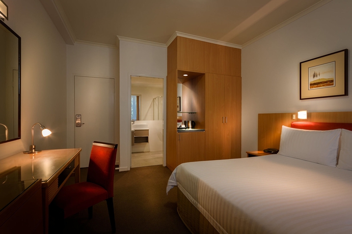 Imagen de la habitación del Hotel Best Western Plus Travel Inn. Foto 8