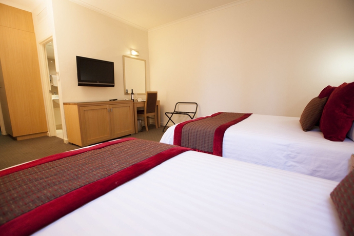 Imagen de la habitación del Hotel Best Western Plus Travel Inn. Foto 11