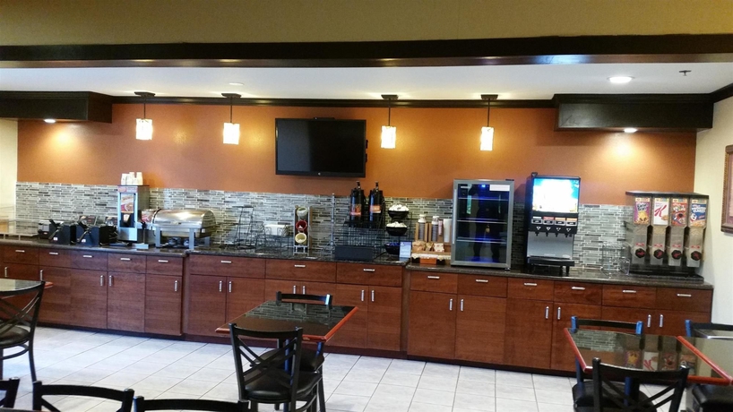 Imagen del bar/restaurante del Hotel Best Western Plus Twin View Inn and Suites. Foto 2
