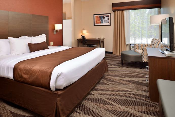 Imagen de la habitación del Hotel Best Western Plus University Inn, Allegany. Foto 10