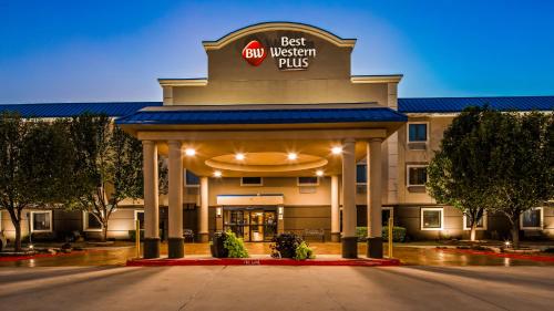 Imagen general del Hotel Best Western Plus University Inn and Suites. Foto 4