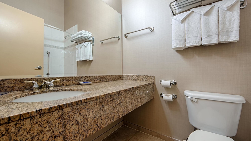 Imagen de la habitación del Hotel Best Western Plus Uptown Vancouver. Foto 7
