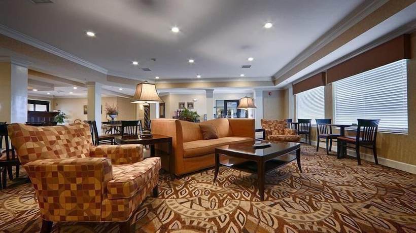 Imagen de los interiores del Hotel Best Western Plus Valdosta and Suites. Foto 20