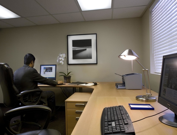 Imagen de los interiores del Hotel Best Western Plus Vancouver Airport Hotel. Foto 14