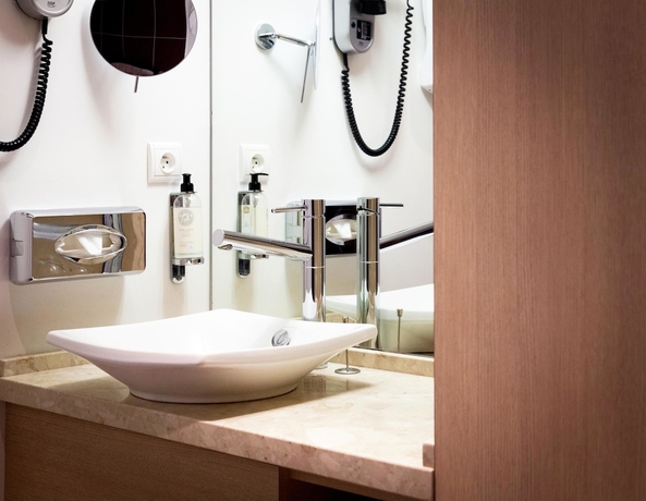 Imagen de la habitación del Hotel Best Western Plus Vannes Centre-ville. Foto 12