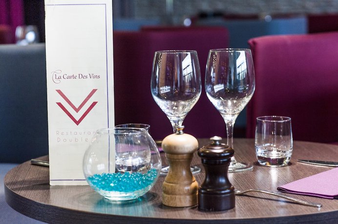 Imagen del bar/restaurante del Hotel Best Western Plus Velizy. Foto 7