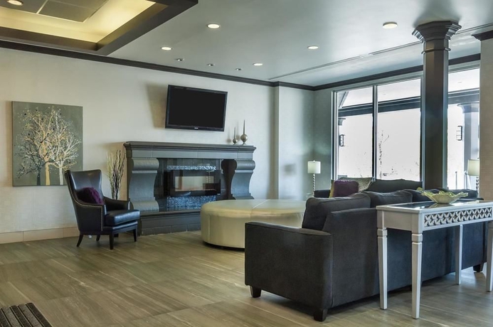 Imagen de los interiores del Hotel Best Western Plus Village Park Inn. Foto 15