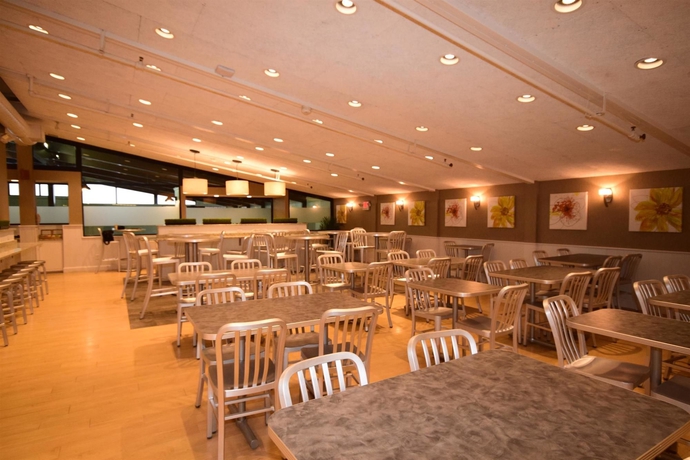 Imagen del bar/restaurante del Hotel Best Western Plus Waltham Boston. Foto 7