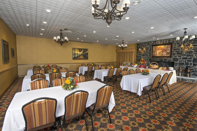 Imagen del bar/restaurante del Hotel Best Western Plus Waterbury - Stowe. Foto 3