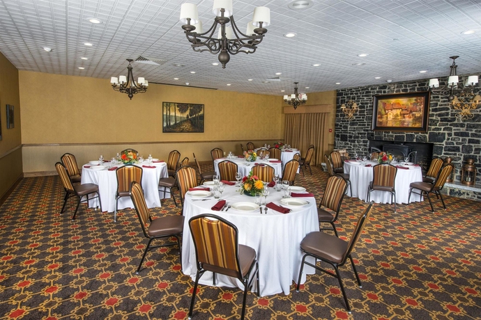 Imagen del bar/restaurante del Hotel Best Western Plus Waterbury - Stowe. Foto 4