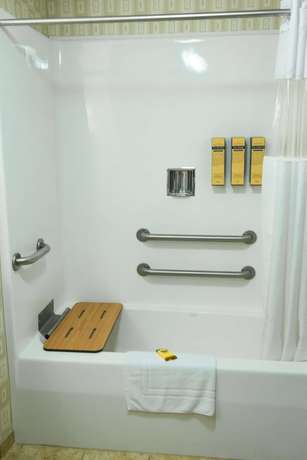 Imagen de la habitación del Hotel Best Western Plus Waynesboro Inn and Suites Conference Center. Foto 17