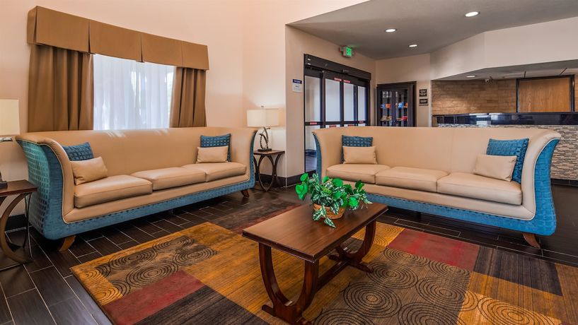 Imagen de los interiores del Hotel Best Western Plus Wendover Inn. Foto 14