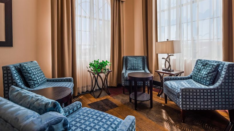 Imagen de los interiores del Hotel Best Western Plus Wendover Inn. Foto 18