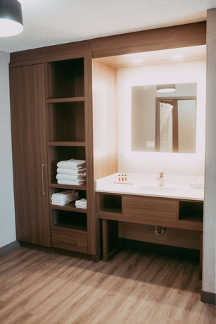 Imagen de la habitación del Hotel Best Western Plus West Edmonton. Foto 9