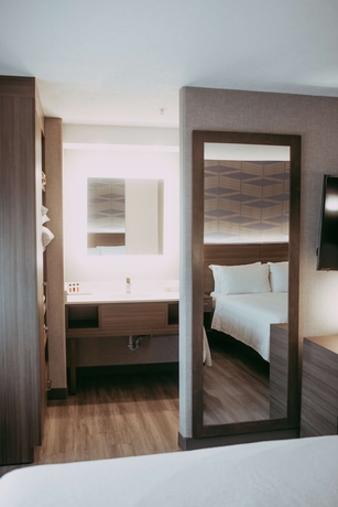 Imagen de la habitación del Hotel Best Western Plus West Edmonton. Foto 10