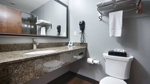 Imagen de la habitación del Hotel Best Western Plus Williston & Suites. Foto 7
