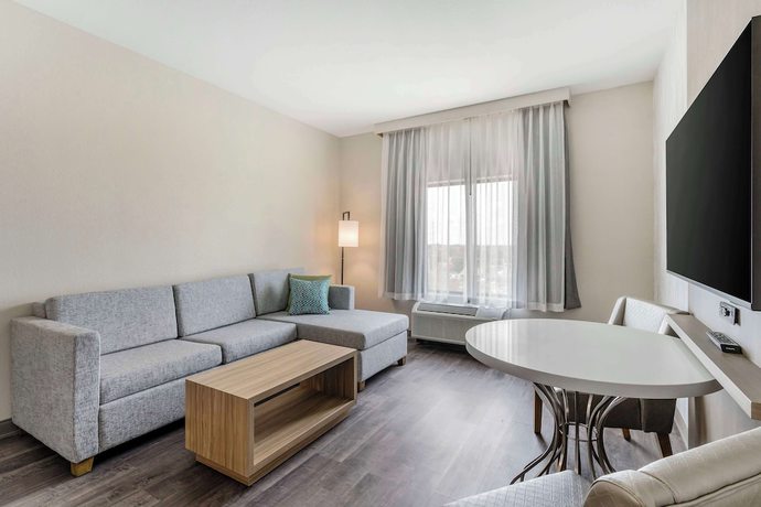 Imagen de la habitación del Hotel Best Western Plus Winter Haven Inn And Suites. Foto 12