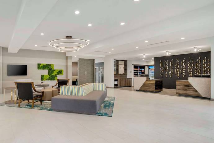Imagen de los interiores del Hotel Best Western Plus Winter Haven Inn And Suites. Foto 20