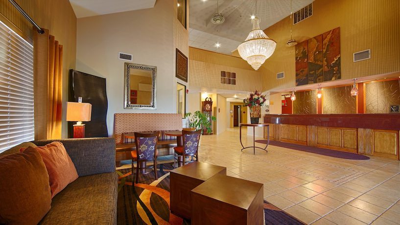 Imagen de los interiores del Hotel Best Western Plus Woodland Hills Hotel & Suites. Foto 16
