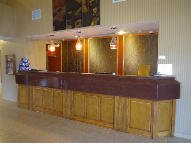 Imagen de los interiores del Hotel Best Western Plus Woodland Hills Hotel & Suites. Foto 20