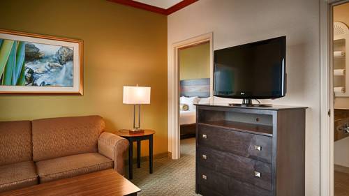 Imagen de la habitación del Hotel Best Western Plus Woodway Waco South Inn & Suites. Foto 16