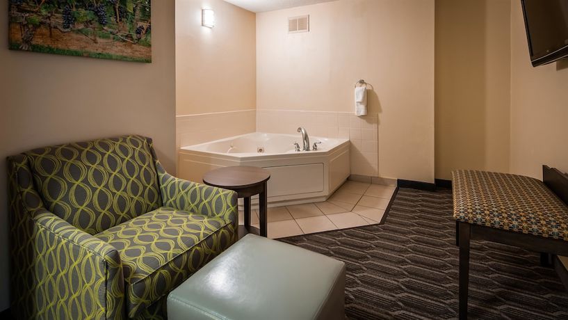 Imagen de la habitación del Hotel Best Western Plus Yadkin Valley Inn and Suites. Foto 13