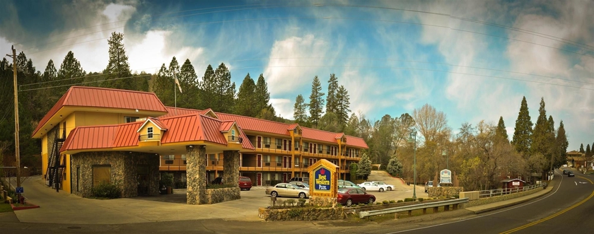 Imagen de los exteriores del Hotel Best Western Plus Yosemite Way Station Motel. Foto 14