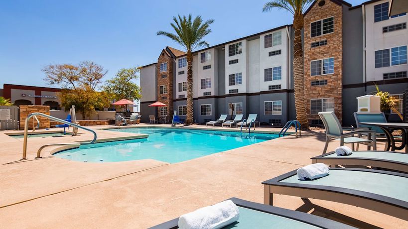 Imagen de la piscina del Hotel Best Western Plus Yuma Foothills Inn And Suites. Foto 20
