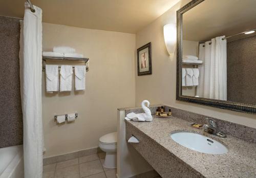 Imagen de la habitación del Hotel Best Western Plus and Conference Center. Foto 4