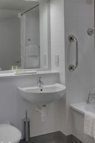 Imagen de la habitación del Hotel Best Western Pontypool Metro. Foto 4