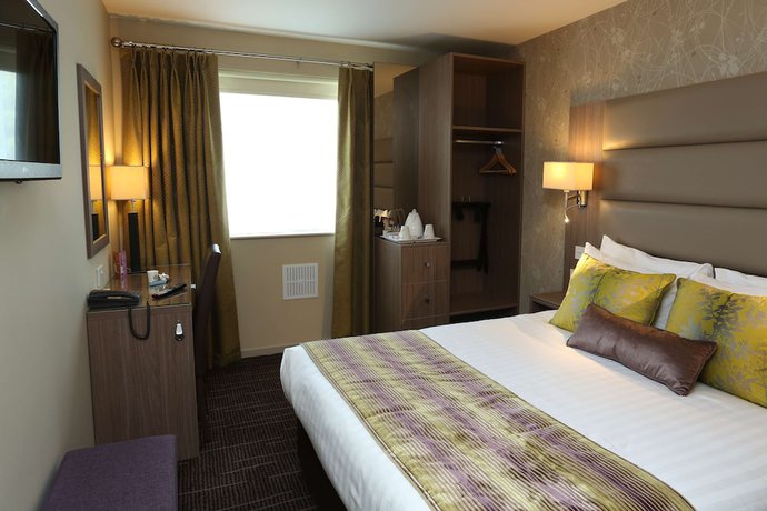 Imagen de la habitación del Hotel Best Western Pontypool Metro. Foto 9