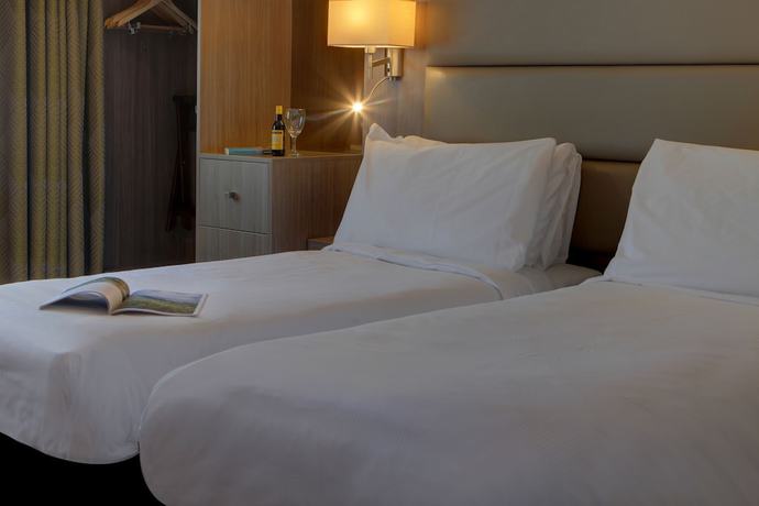 Imagen de la habitación del Hotel Best Western Pontypool Metro. Foto 12