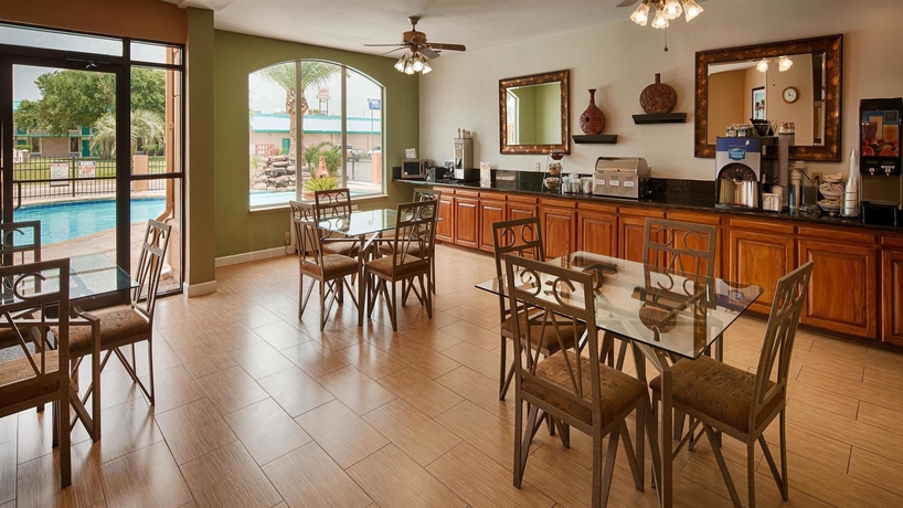 Imagen del bar/restaurante del Hotel Best Western Port Lavaca Inn. Foto 4