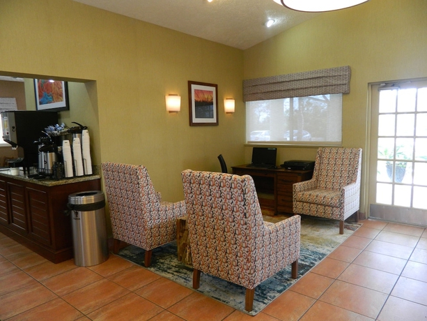 Imagen de los interiores del Hotel Best Western Port St. Lucie. Foto 16