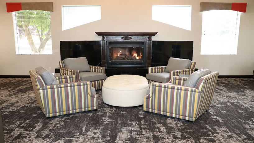 Imagen de los interiores del Hotel Best Western Porterville Inn. Foto 11