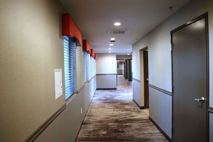 Imagen de los interiores del Hotel Best Western Porterville Inn. Foto 18