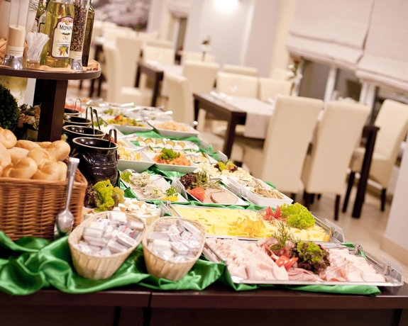 Imagen del bar/restaurante del Hotel Best Western Portos. Foto 5