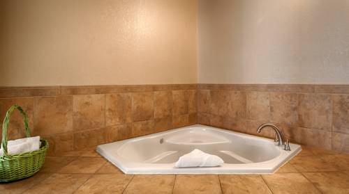 Imagen de la habitación del Hotel Best Western Prairie Inn & Conference Center. Foto 13