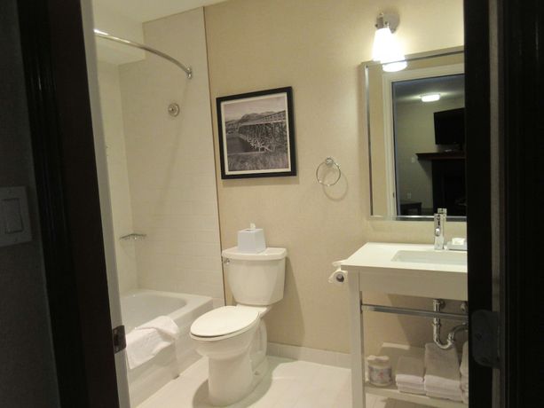 Imagen de la habitación del Hotel Best Western Premier Aberdeen Kamloops. Foto 8