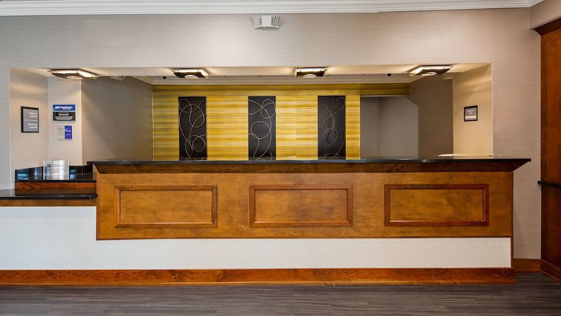 Imagen de los interiores del Hotel Best Western Premier Airport/expo Center. Foto 19