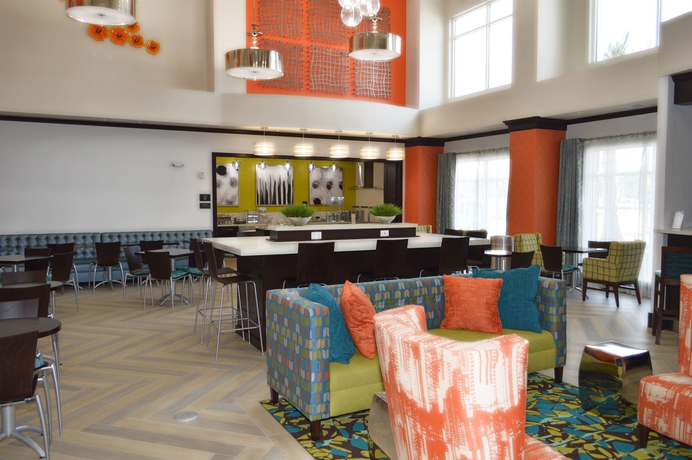 Imagen del bar/restaurante del Hotel Best Western Premier Ashton Suites-willowbrook. Foto 4