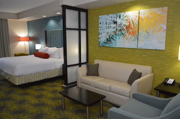 Imagen de los interiores del Hotel Best Western Premier Ashton Suites-willowbrook. Foto 8